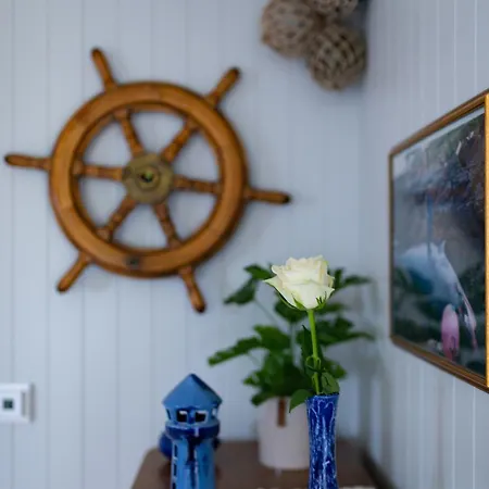 Cozy House By The Fjord In The Heart Of Lofoten *